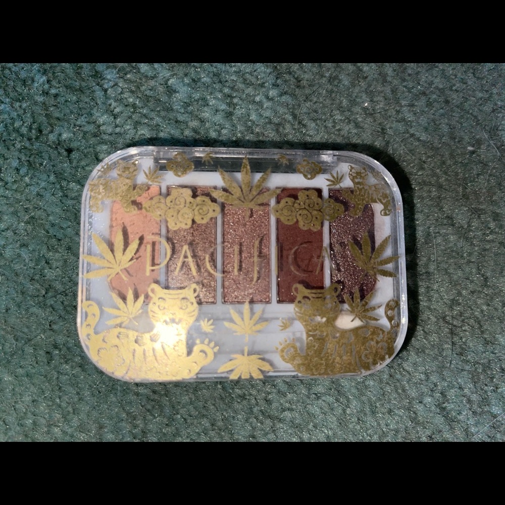 Mini Pacifica Wild Hemp Eye Shadow
